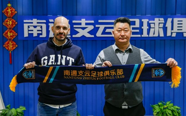 调教性m扒开臀缝抽打视频